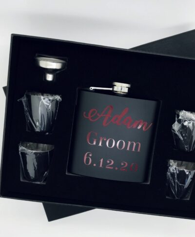 personalised hip flask gift set