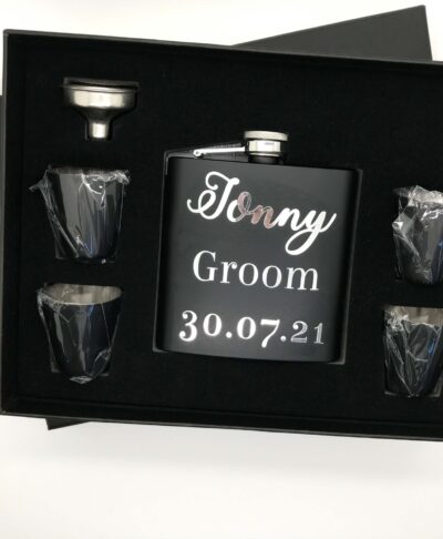 Personalised hip flask gift set with custom flask in luxury box
